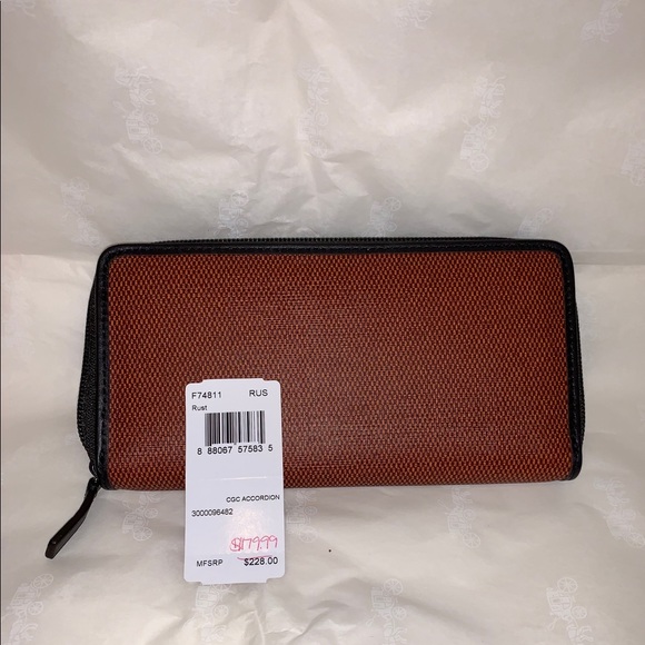 NWT Coach Heritage Accordion Zip Around Wallet. - Picture 4 of 4